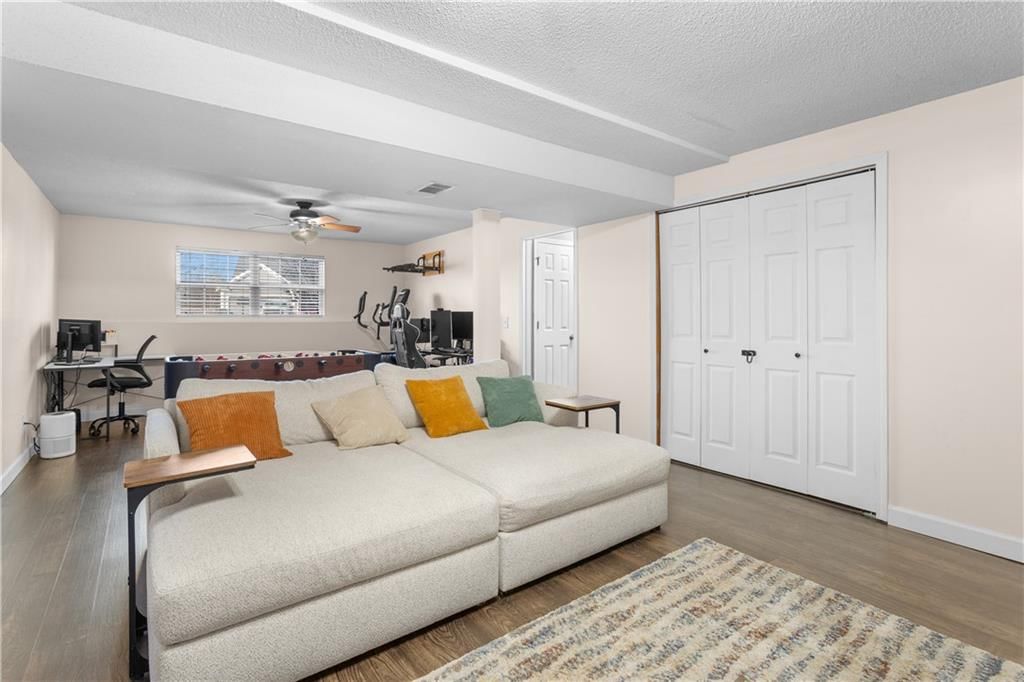 521 SW Lakeview Drive — photo 28