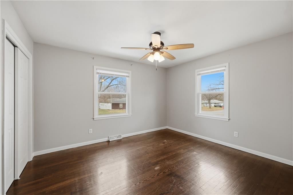 8707 E 85th Street — photo 12