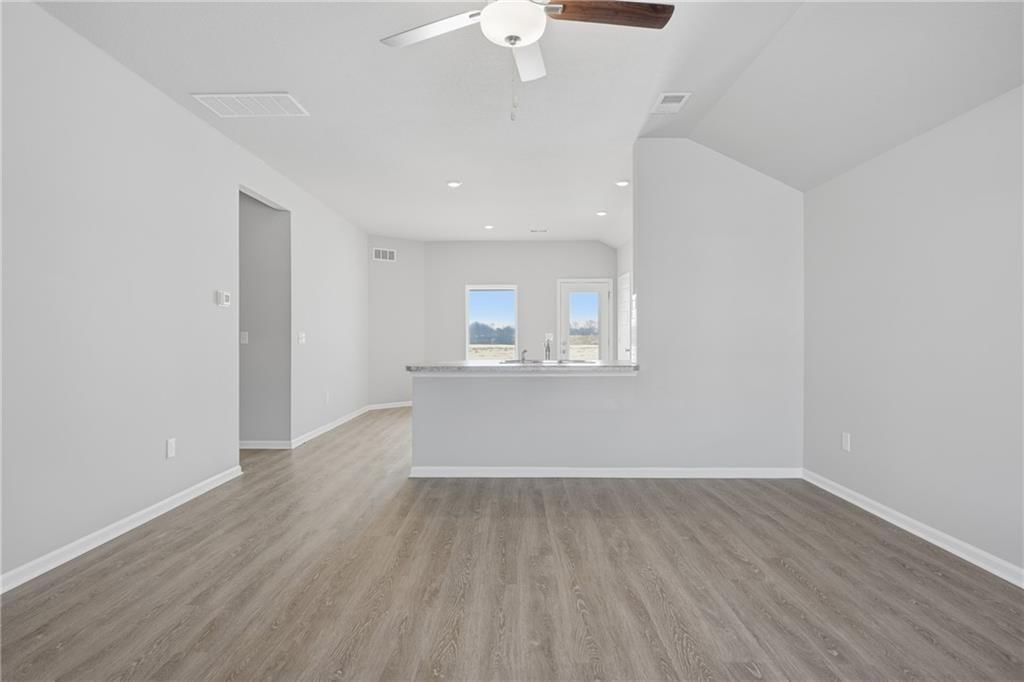 869 N Buckeye Street — photo 5