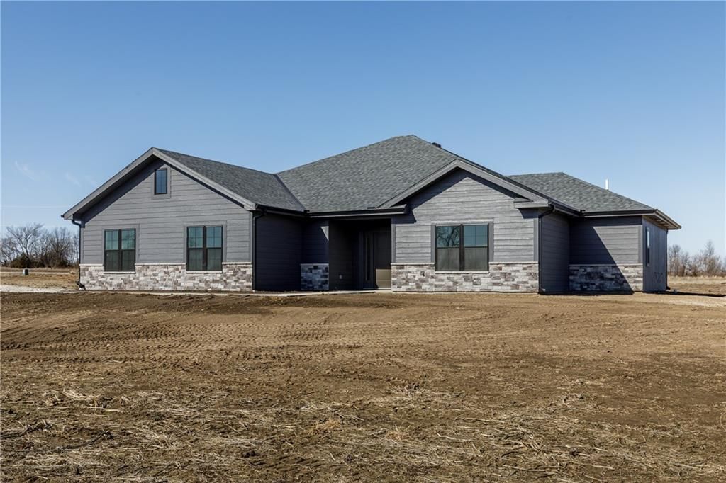1155 SW 58 Highway, Holden, MO