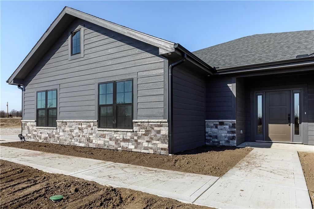 1155 SW 58 Highway — photo 3