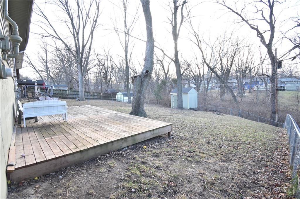 5216 N Palmer Avenue — photo 4