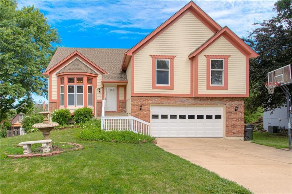 8300 W 148TH Street, Overland Park, KS