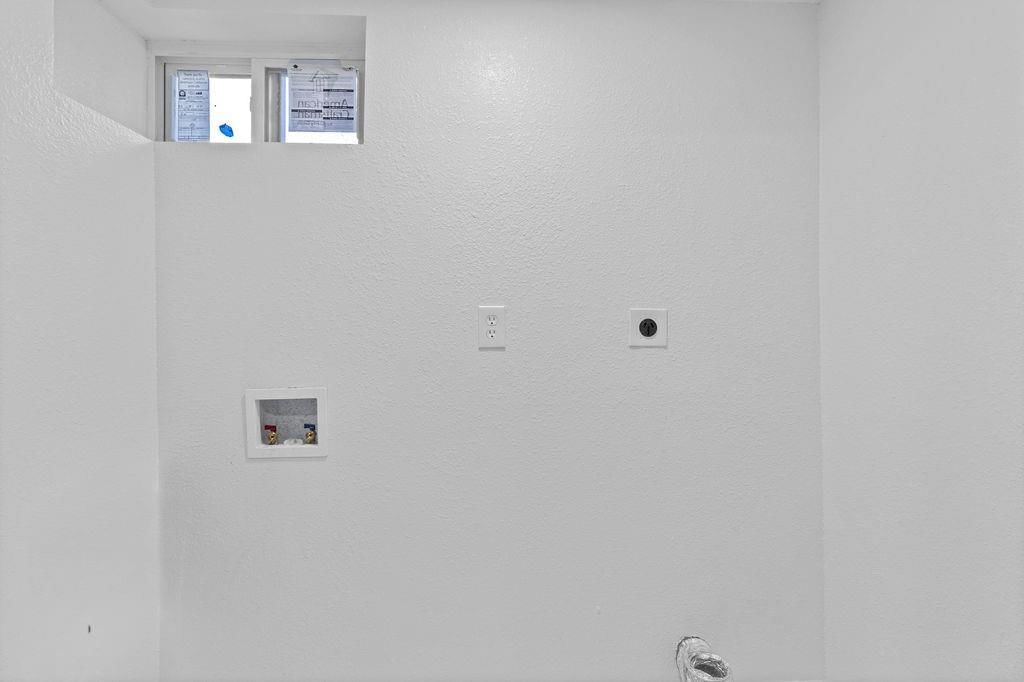 1223 W 32nd Street — photo 14