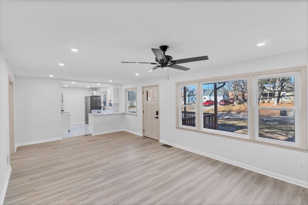 1223 W 32nd Street — photo 17