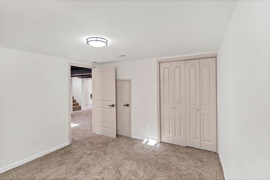 1223 W 32nd Street — photo 22
