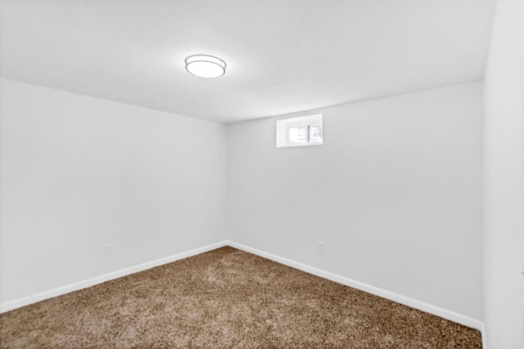 1223 W 32nd Street — photo 26