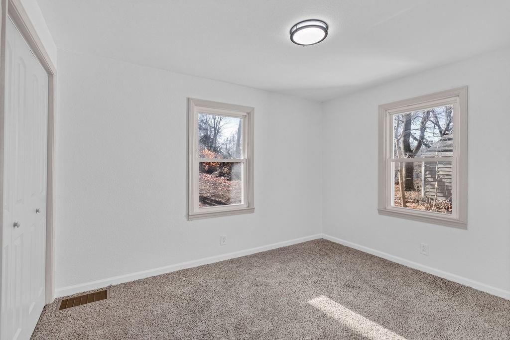 1223 W 32nd Street — photo 28