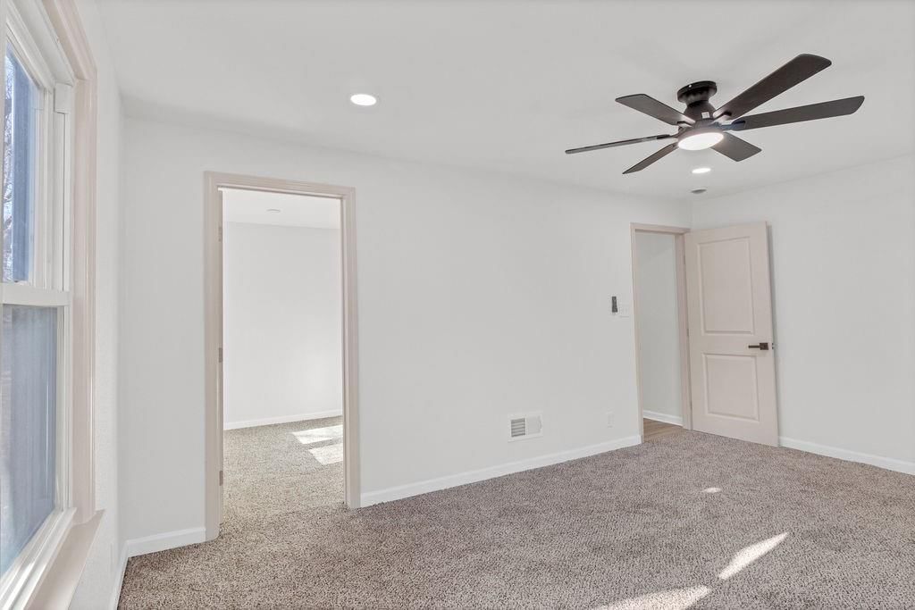 1223 W 32nd Street — photo 35