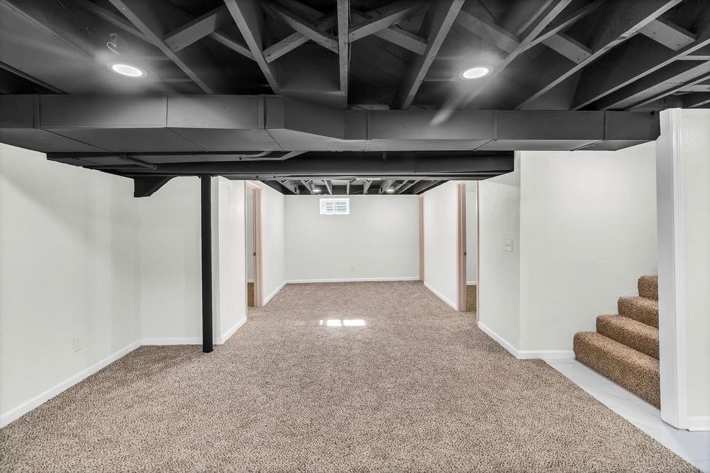 1223 W 32nd Street — photo 37