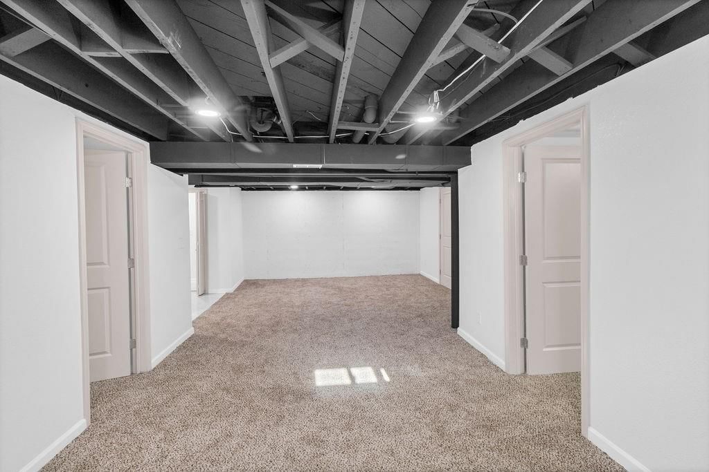1223 W 32nd Street — photo 38