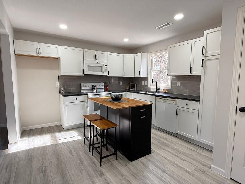 9003 E 75th Street — photo 10