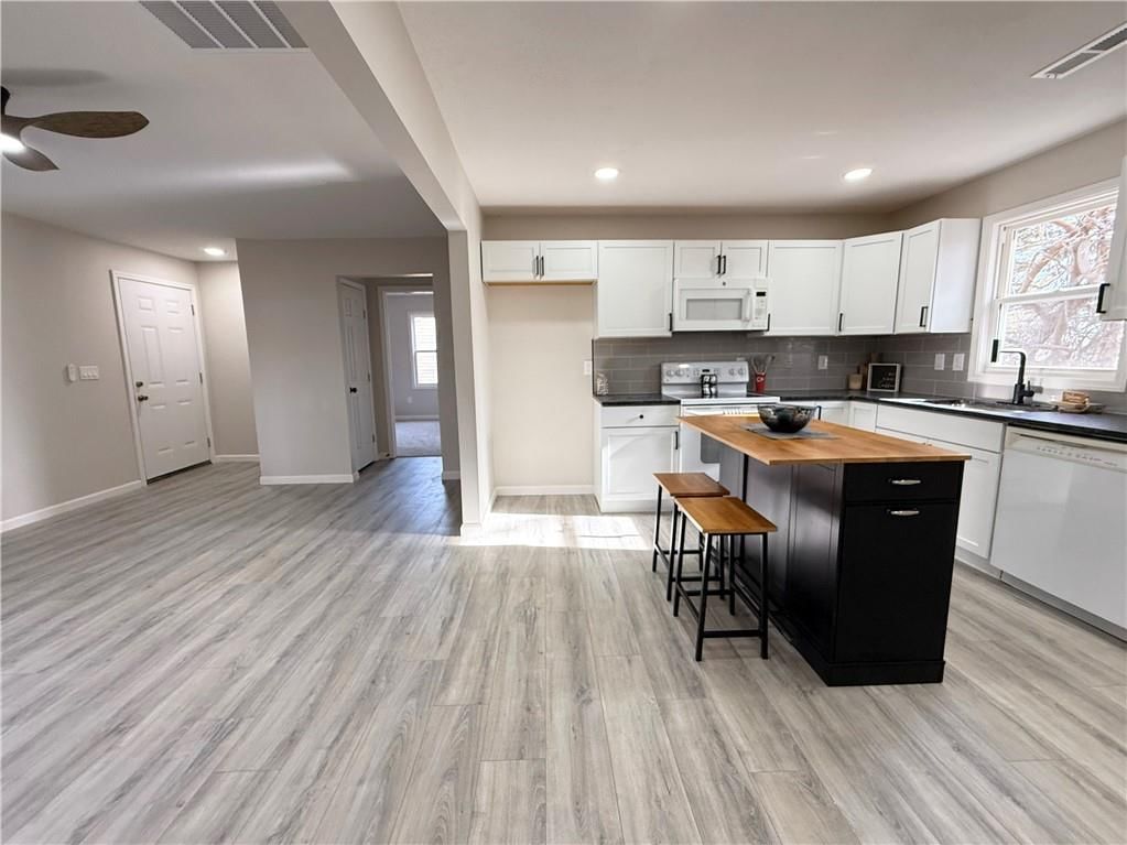 9003 E 75th Street — photo 14