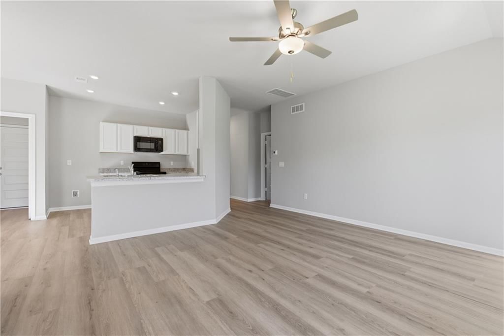 533 N Persimmon Street — photo 14