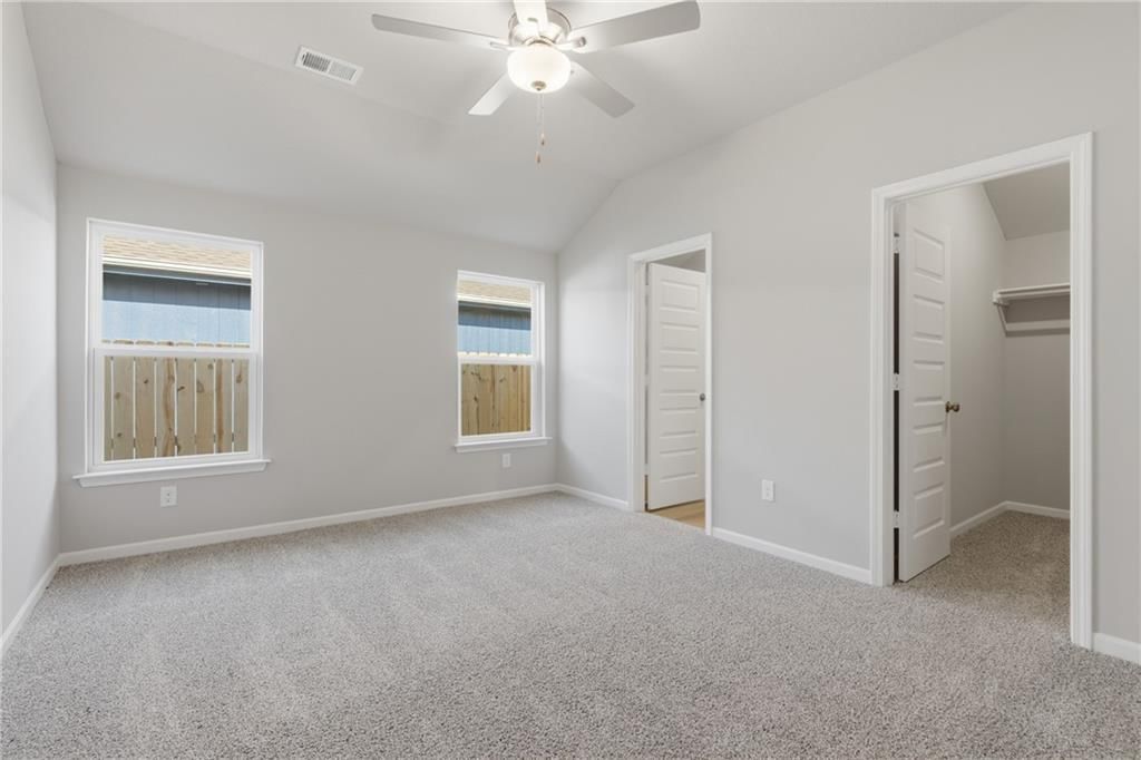 533 N Persimmon Street — photo 15