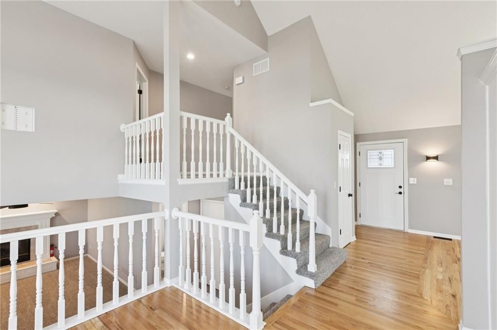821 NE COLLEEN Drive — photo 17
