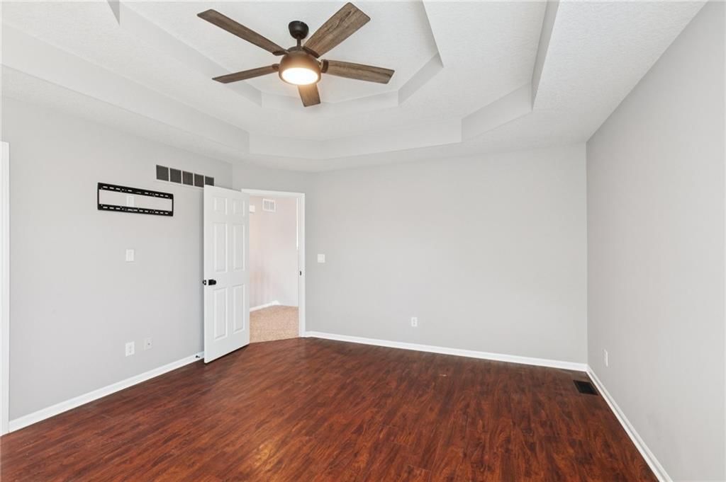821 NE COLLEEN Drive — photo 23