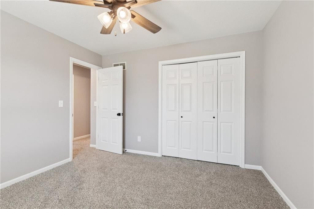 821 NE COLLEEN Drive — photo 29
