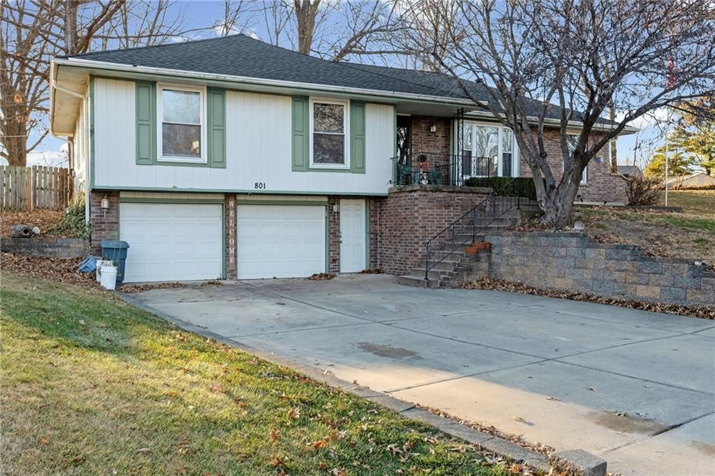 801 NE 73rd Place — photo 4