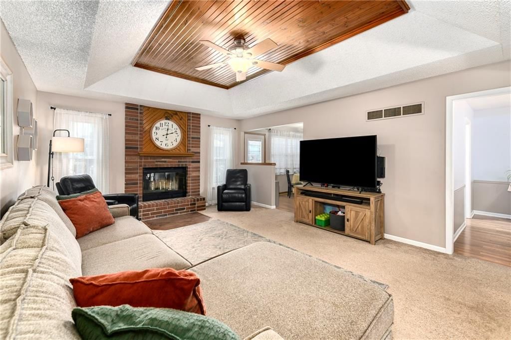 2504 NW Leann Drive — photo 8