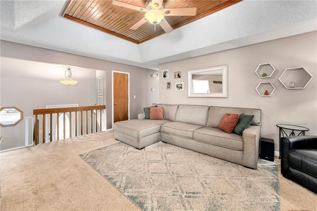 2504 NW Leann Drive — photo 9
