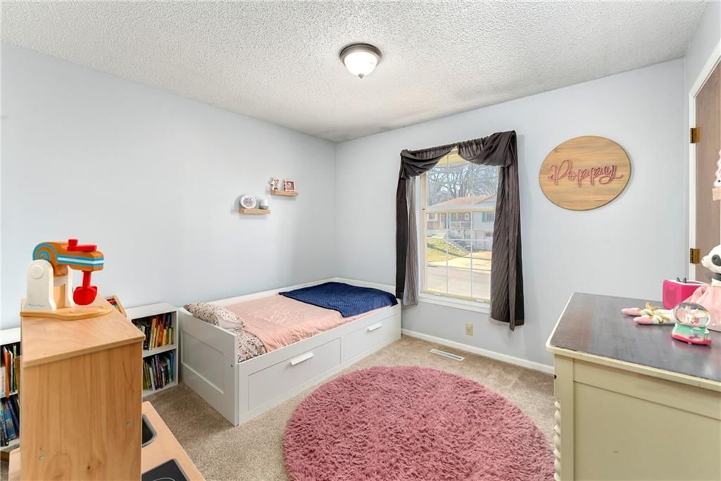 2504 NW Leann Drive — photo 23