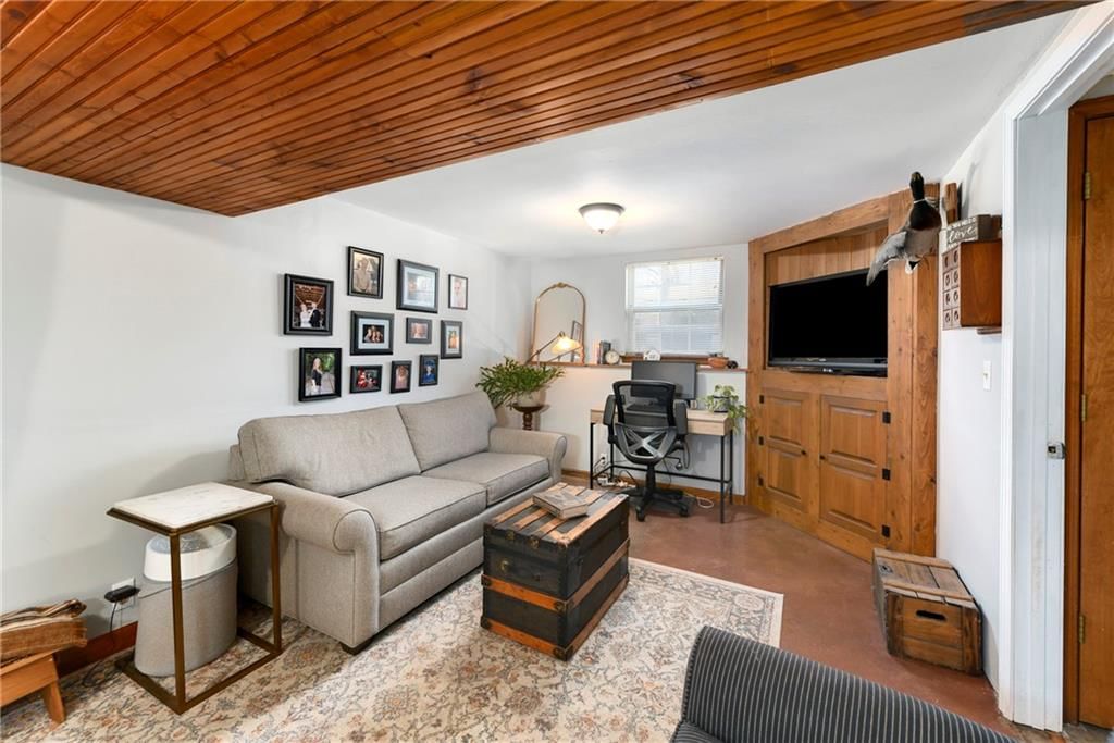 2504 NW Leann Drive — photo 29