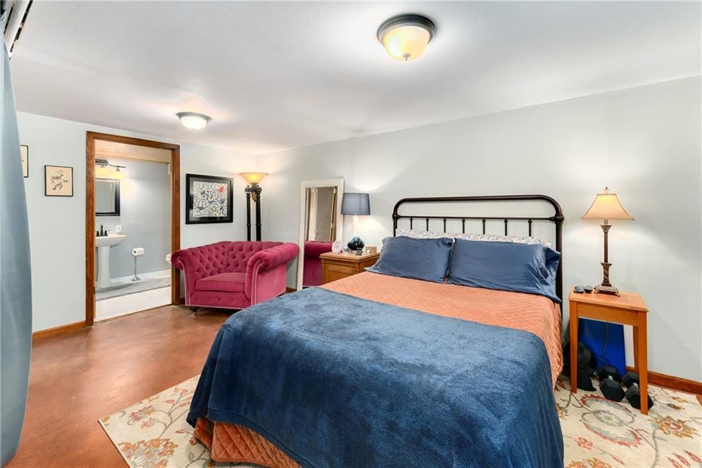 2504 NW Leann Drive — photo 32