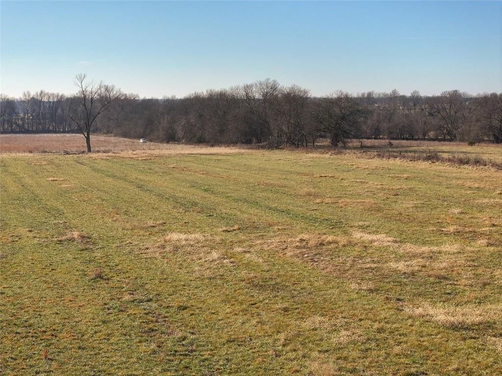 000 E Logan Road — photo 9