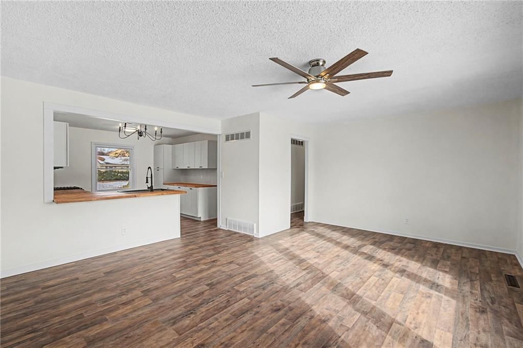 3621 NE 49th Terrace — photo 4