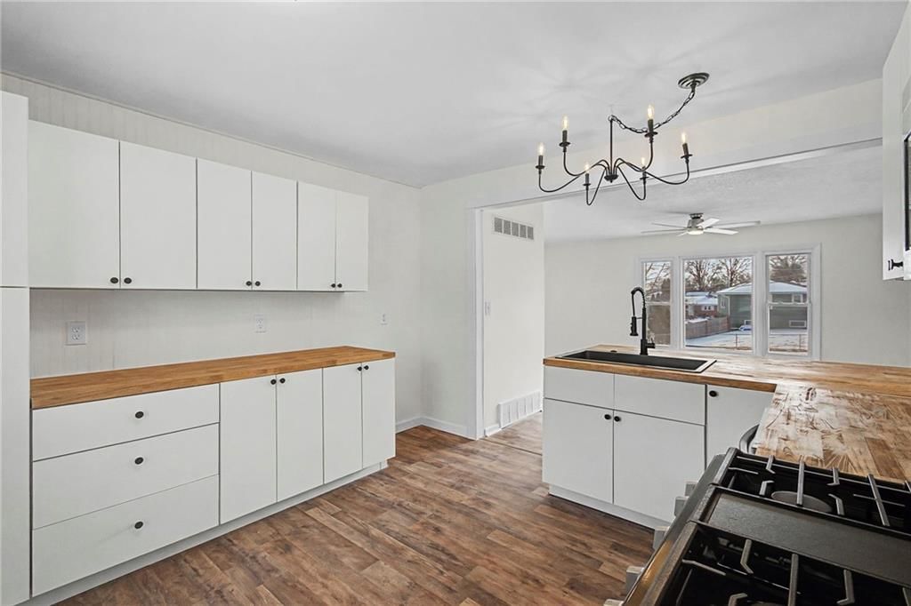 3621 NE 49th Terrace — photo 8