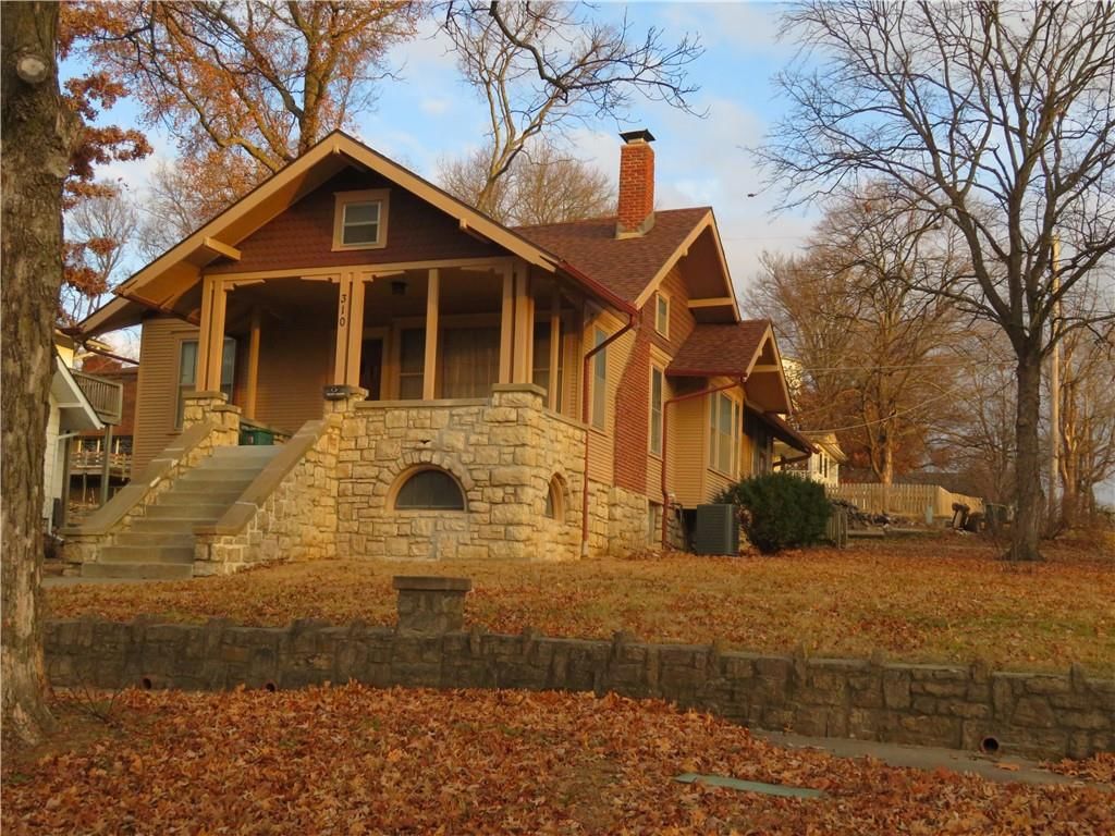 310 E Kaskaskia Street — photo 2