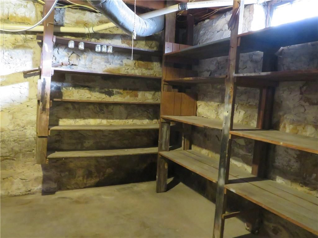 310 E Kaskaskia Street — photo 28