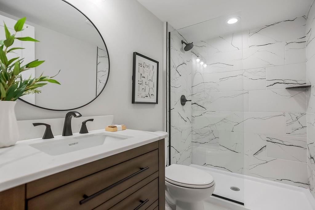 6914 Glenwood Street — photo 32