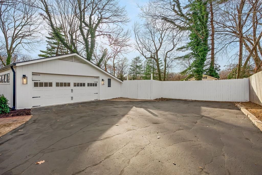 6914 Glenwood Street — photo 33