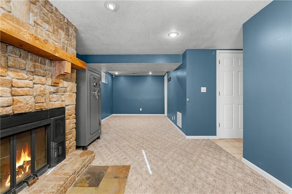 208 Manor Lane — photo 23