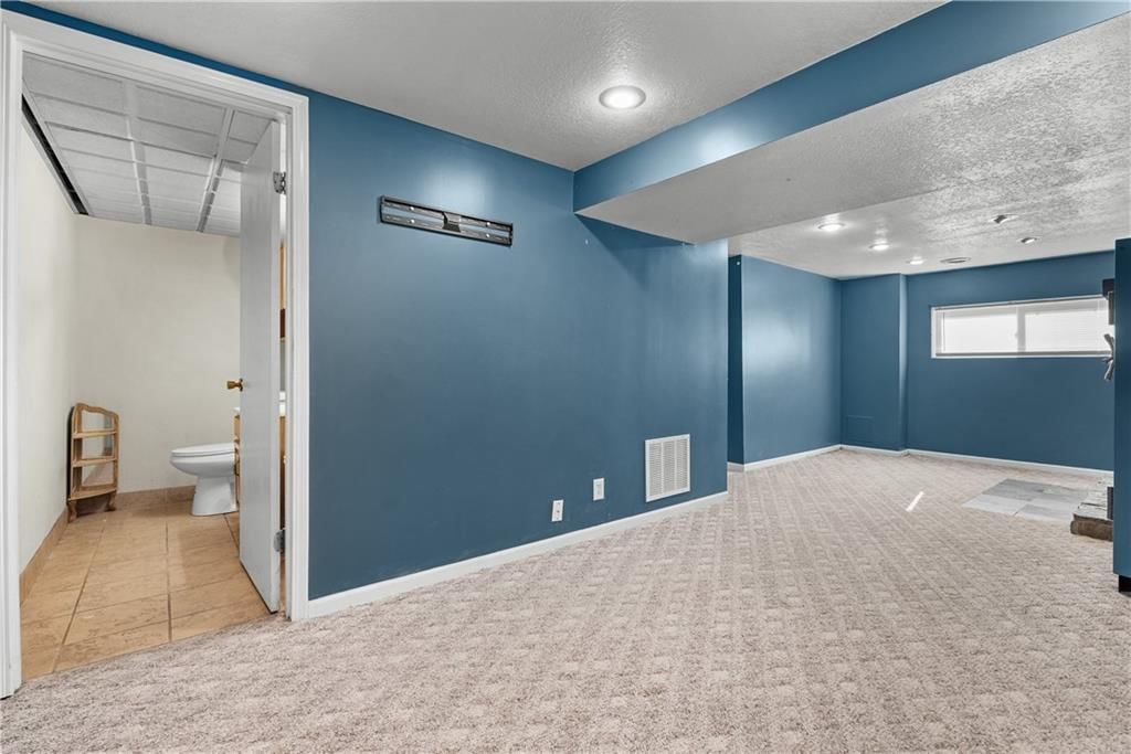 208 Manor Lane — photo 24