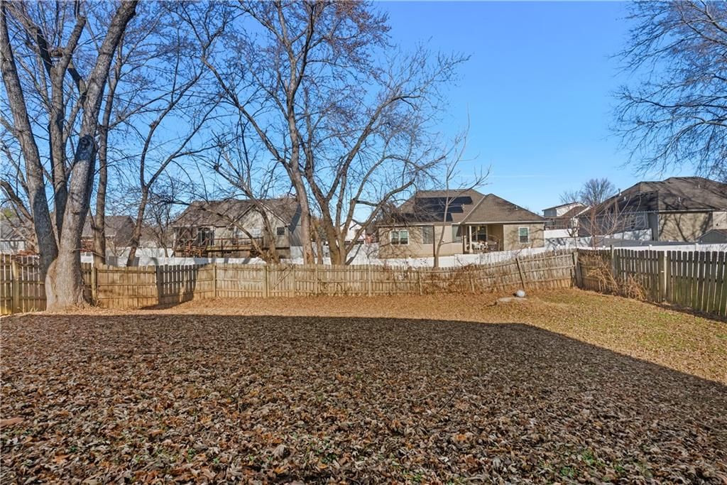 208 Manor Lane — photo 27