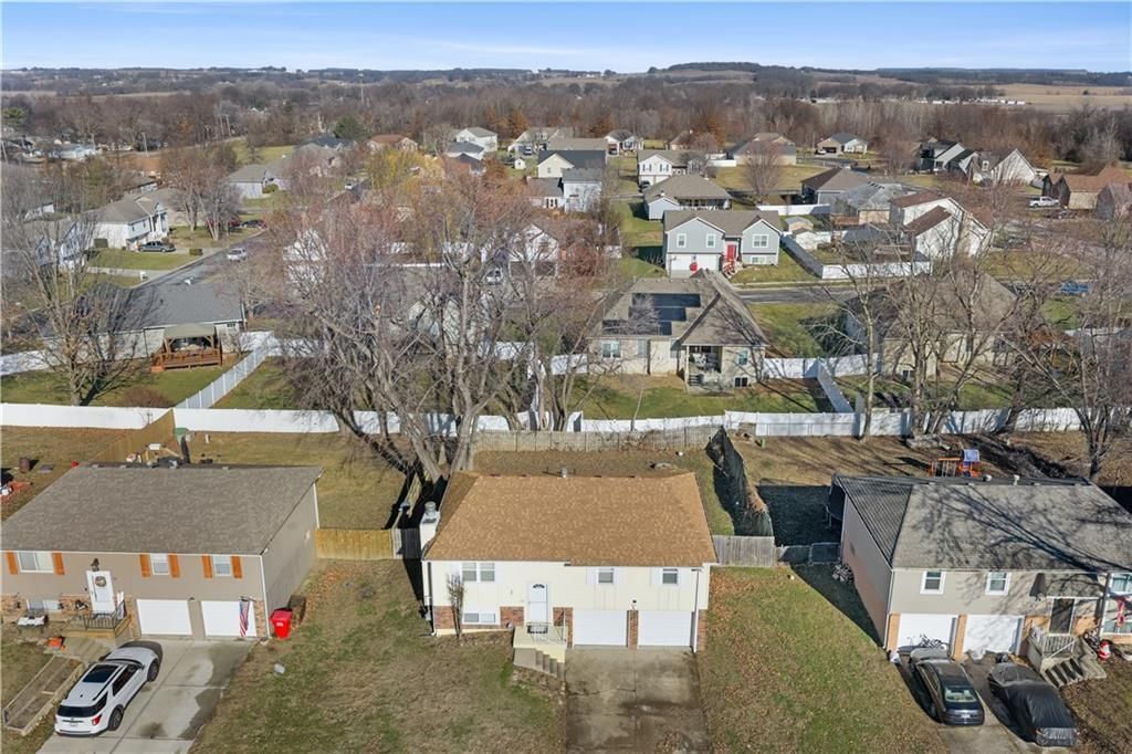 208 Manor Lane — photo 31