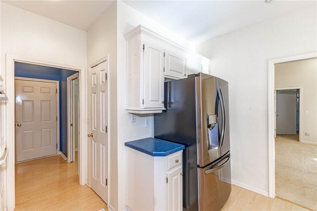 8431 W 156th Terrace — photo 9