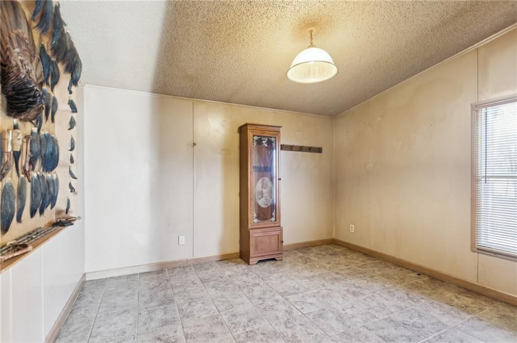 1670 Vermont Road — photo 36