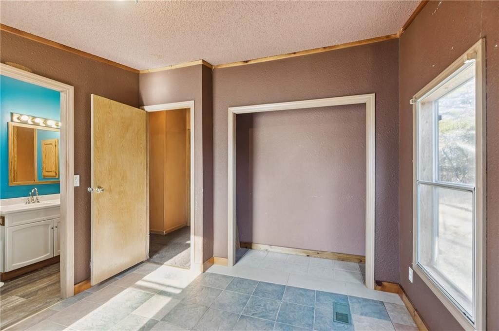 1670 Vermont Road — photo 40