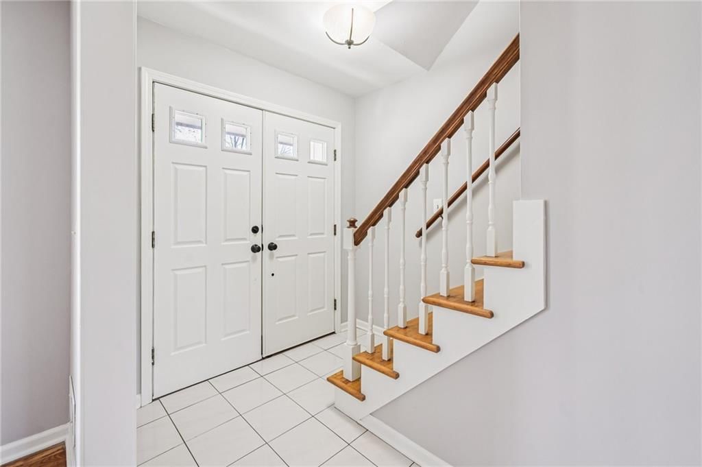 9944 Melrose Street — photo 3