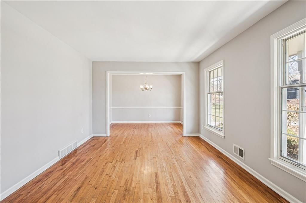 9944 Melrose Street — photo 5