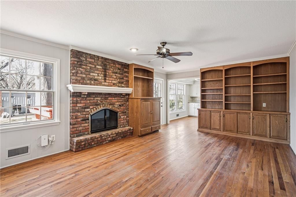 9944 Melrose Street — photo 7