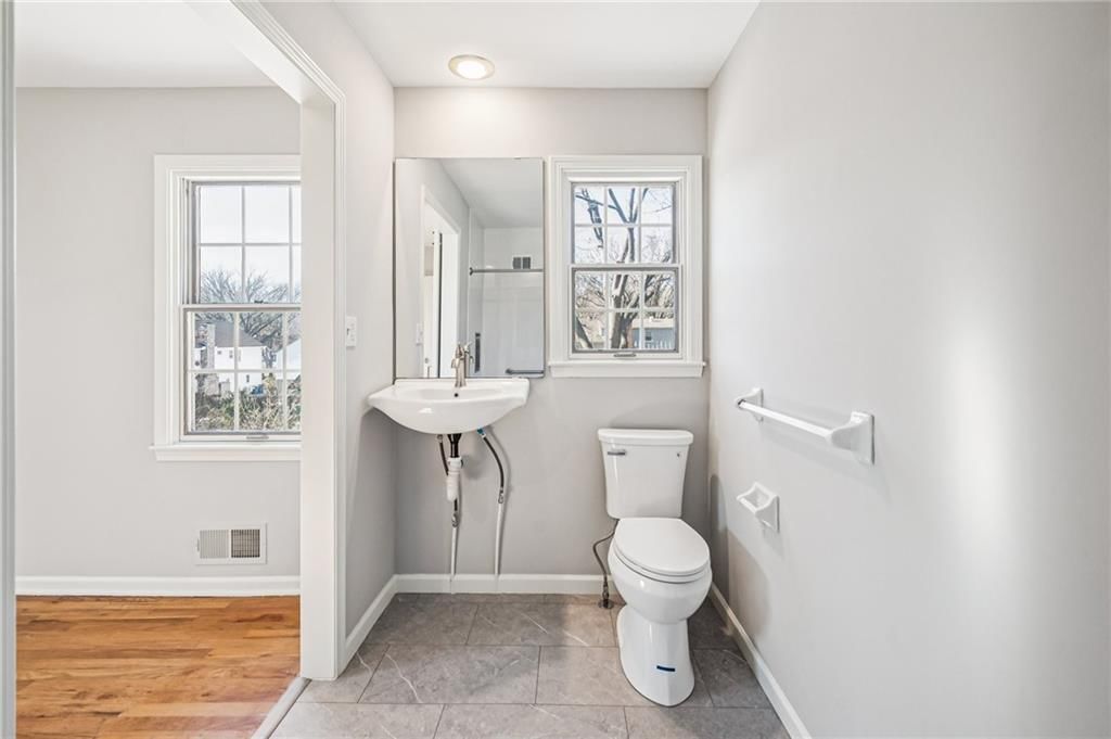 9944 Melrose Street — photo 12