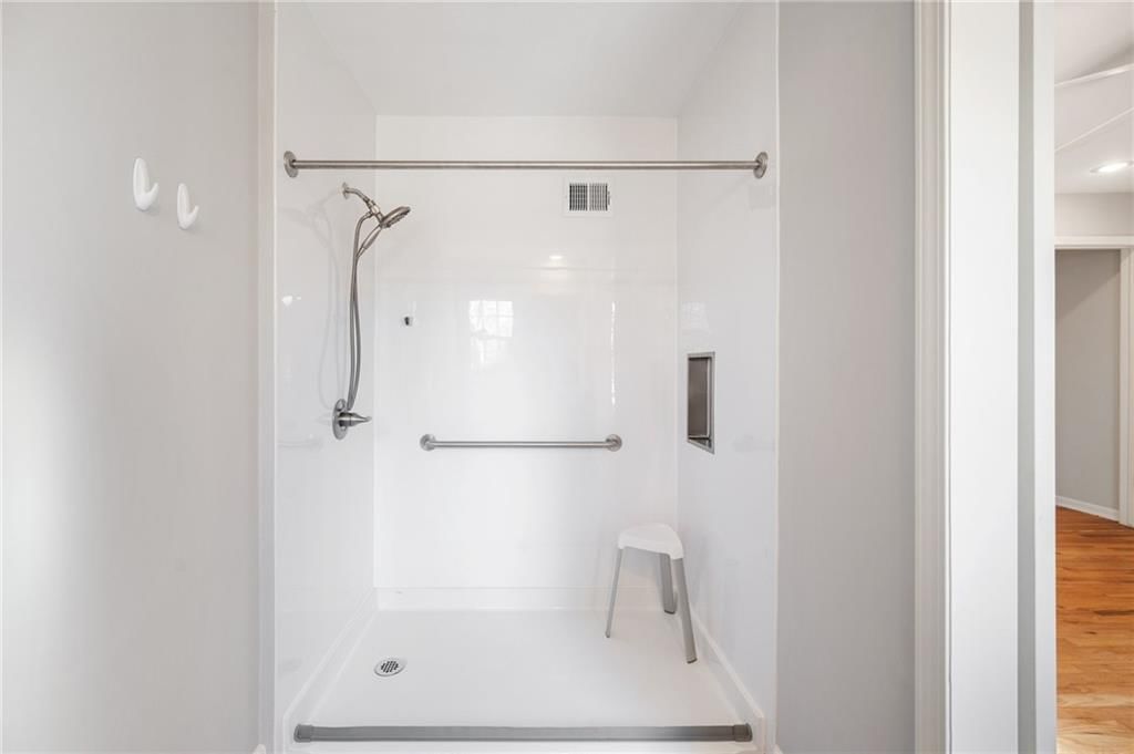 9944 Melrose Street — photo 13