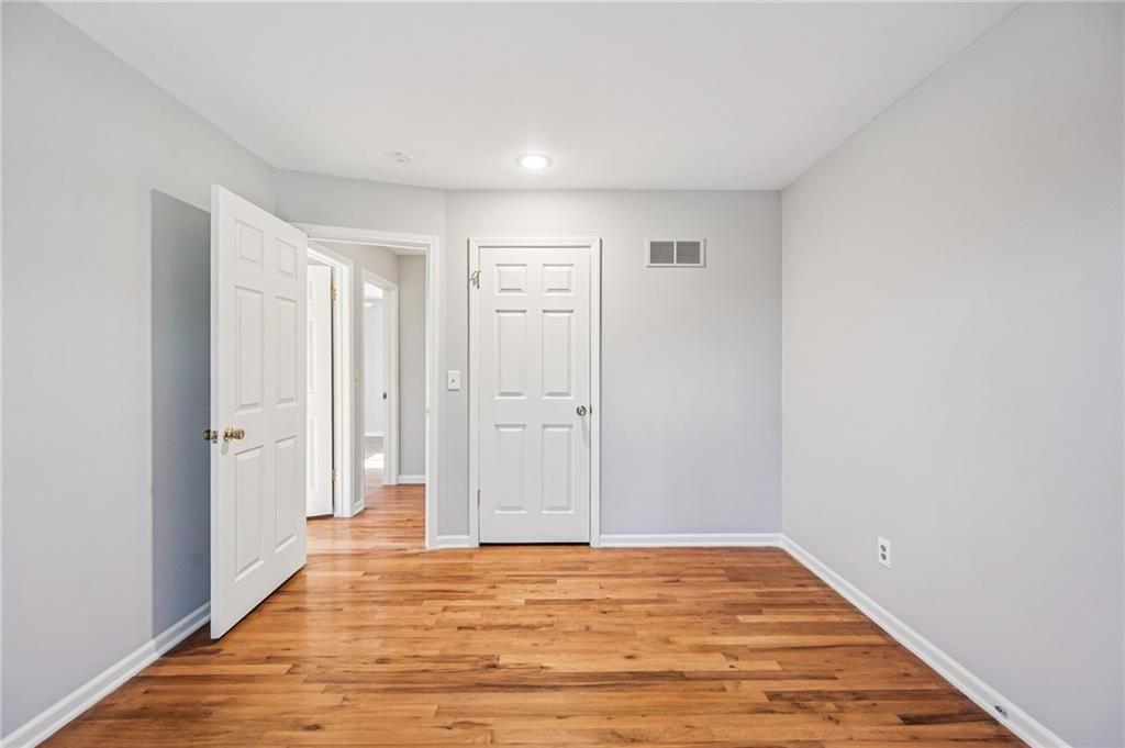 9944 Melrose Street — photo 18