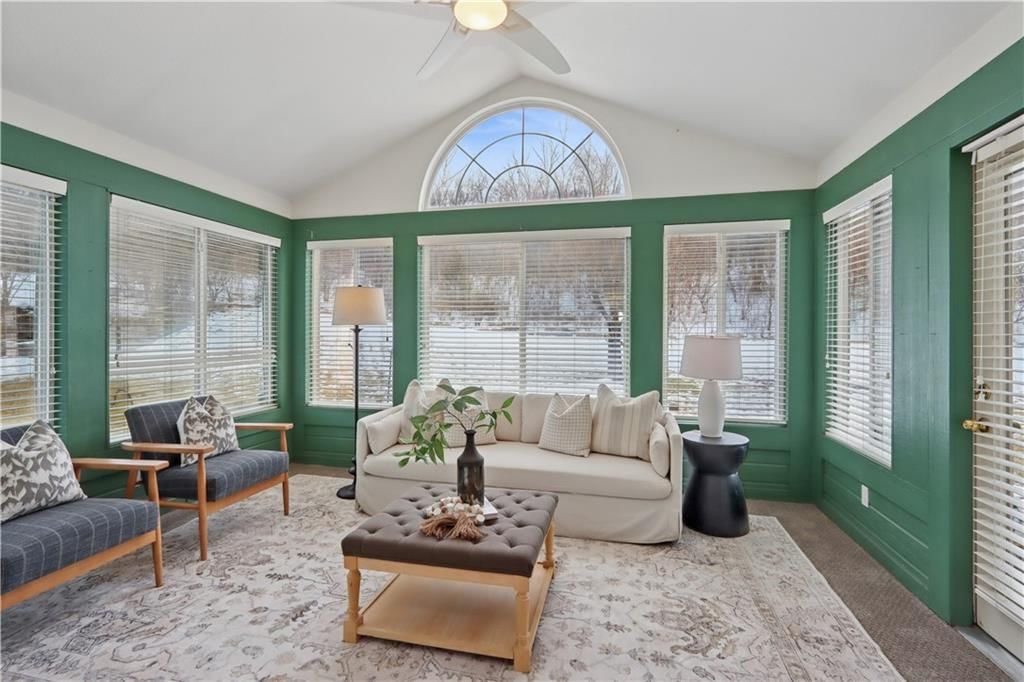 923 NE Devon Drive — photo 9