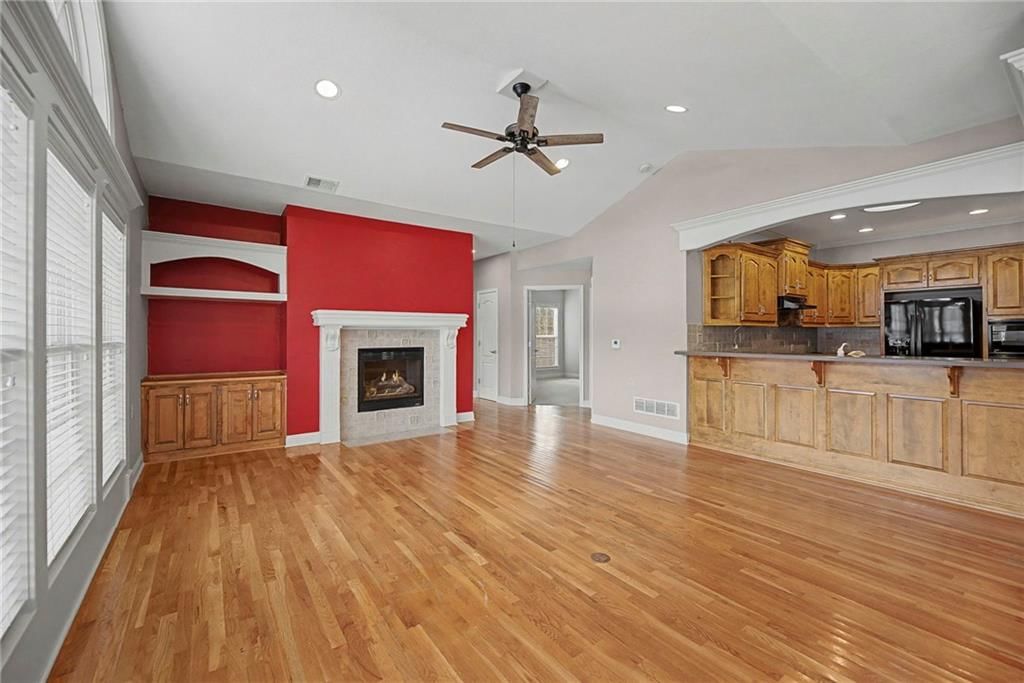 5413 W 145th Terrace — photo 7